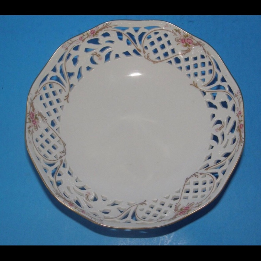 OSCAR DE LA RENTA ROSE FINE CHINA BOWL